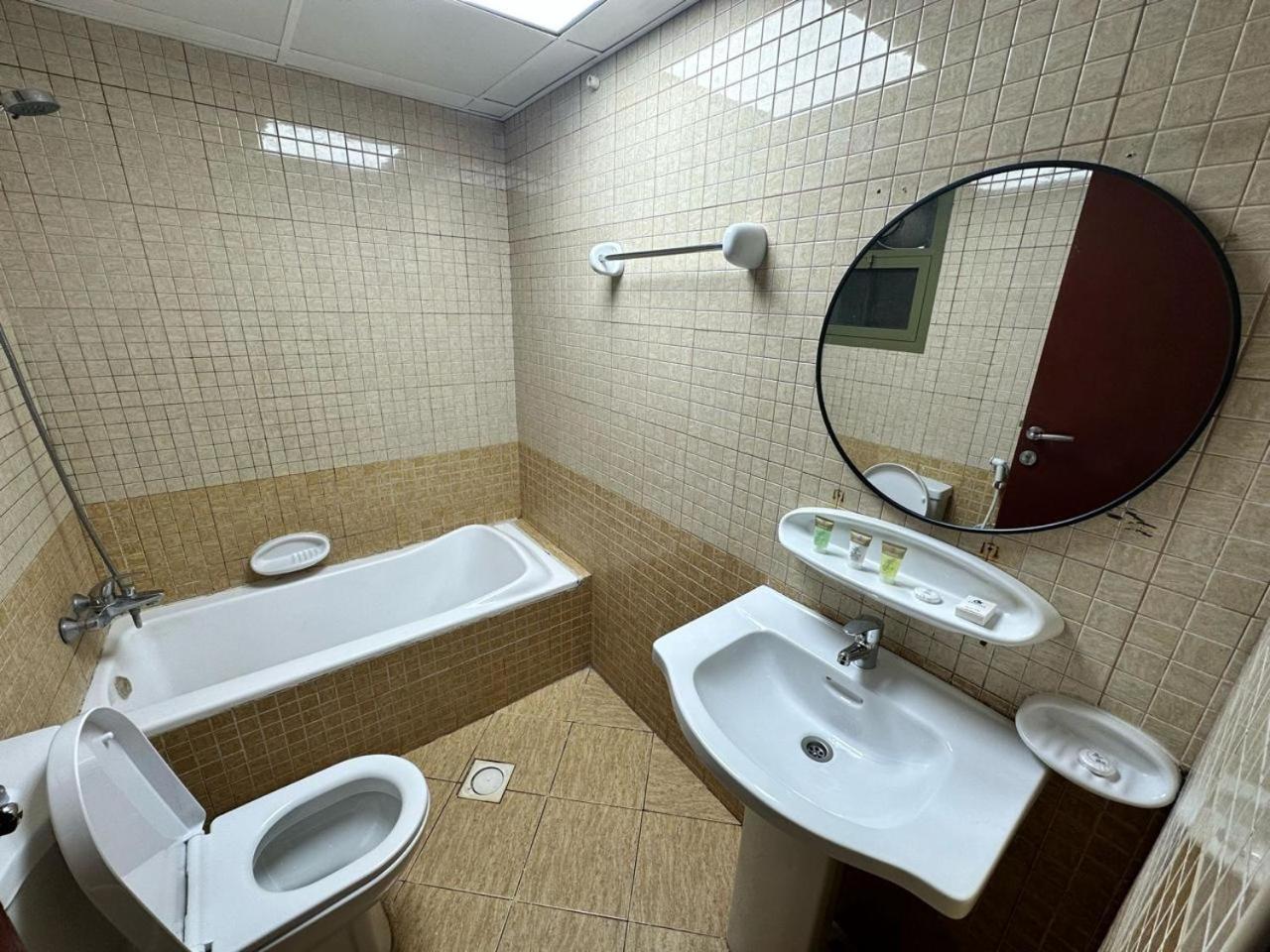 Safari Hotel Apartments Ajman Exterior photo